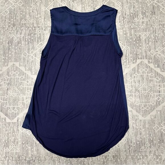 H&M Blue Satin Sleeveless Career V Neck Tank Top Blouse with Gold Buttons Size S - Picture 5 of 9